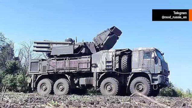 Video: Pantsir-S1 schakelt vijandelijke drone uit aan grens van regio Koersk