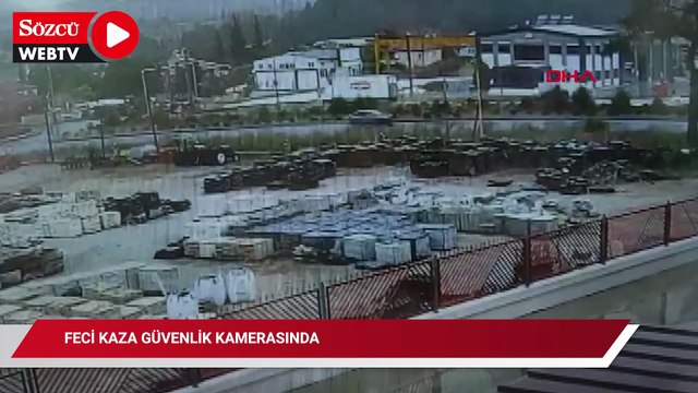 Muğla’da Feci Kaza: Sinyalizasyon Direğine Çarpan Araçta 1 Ölü, 3 Yaralı