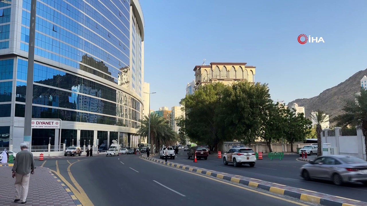 Bayrama sayılı günler kaldı! Hacı adaylarının son kafileleri de mübarek topraklara ulaştı