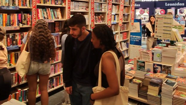 Book readers get pranked by a hidden speaker that screams loudly
