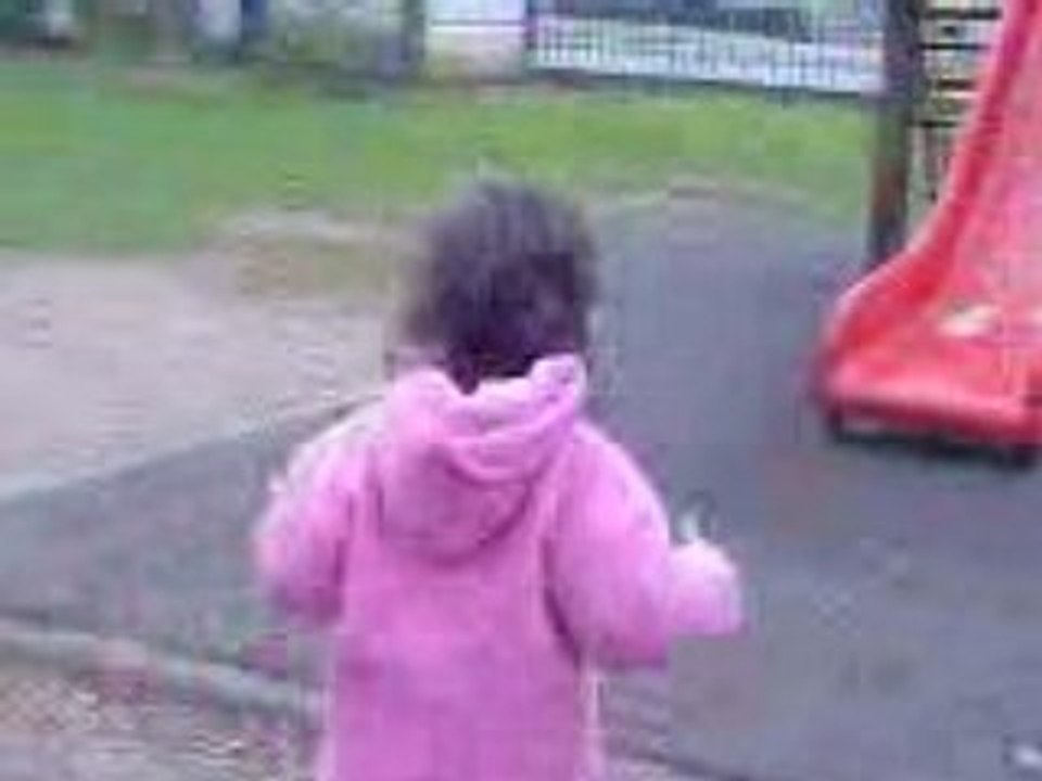 ma puce sur le toboggan
