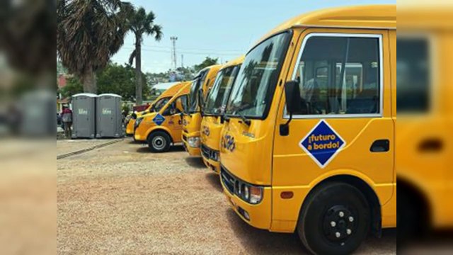 TRAE: el transporte escolar llega a Samaná con 43 autobuses