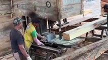 Efficiency of Sawing 2x20 Boards for Houses with a Sawmill Machine