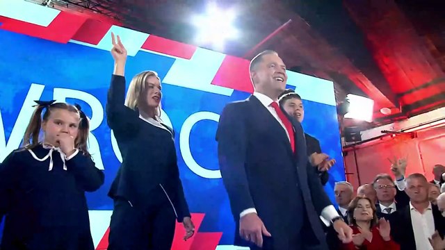 El euroescéptico Nawrocki será presidente de Polonia tras su ajustada victoria electoral