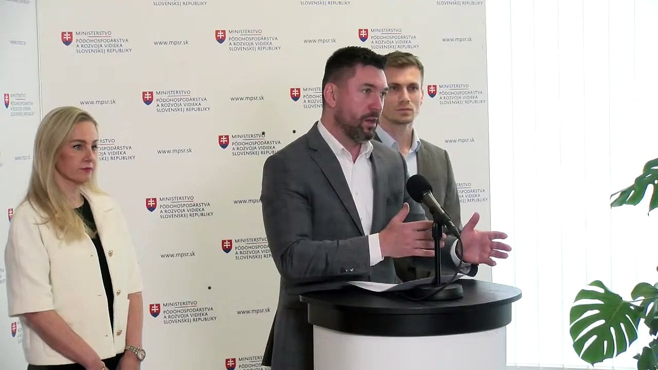 ZÁZNAM: R. Takáč: MPRV spúšťa verejné obstarávanie na pozemkové úpravy
