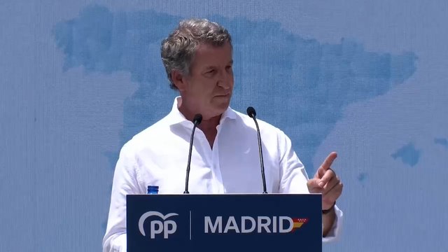 Feijóo y Ayuso se abrazan contra Sánchez: Nos quieren divididos y vamos a seguir unidos