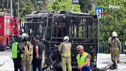 Sarıyer'de İETT otobüsü bilinmeyen bir nedenle alev aldı: 25 yolcu tahliye edildi