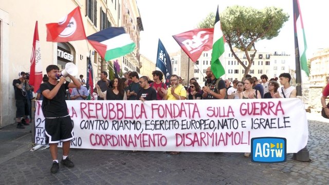 A Roma la manifestazione contro il riarmo: «Il nostro 2 Giugno contro la guerra»