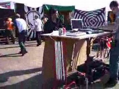 2py(TRIPTONIK) Liveset@Teknival Crucey 2008