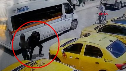 Sokakta karşılaştığı eski nişanlısını okul önünde bacağından vurdu! Olay anı kamerada