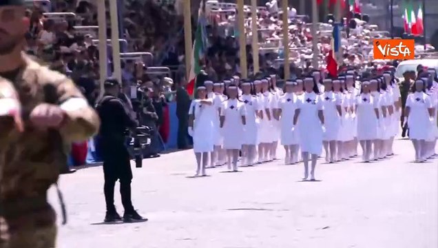2 Giugno, le Crocerossine d'Italia sfilano alla parata ai Fori Imperiali