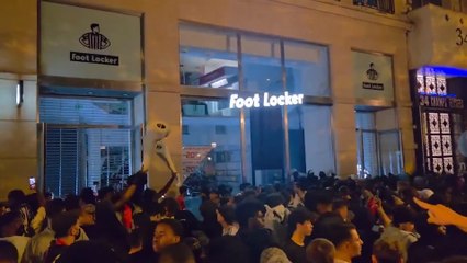 Los videos más violentos de la noche de furia en Francia tras la consagración del PSG en Champions