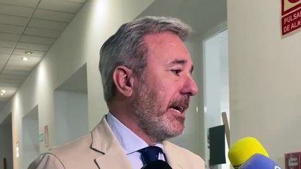 Azcón acorrala a Pilar Alegría por difundir el miserable bulo de la 'bomba lapa' contra Sánchez