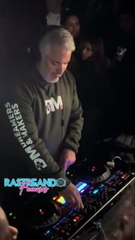 ¡Mira a Iván Duque en su mejor faceta como DJ!