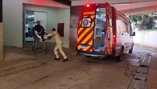 Trabalhador de telefonia sofre queda de quatro metros ao se desequilibrar em poste