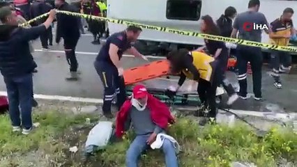 Şarampole yuvarlanan midibüs can aldı