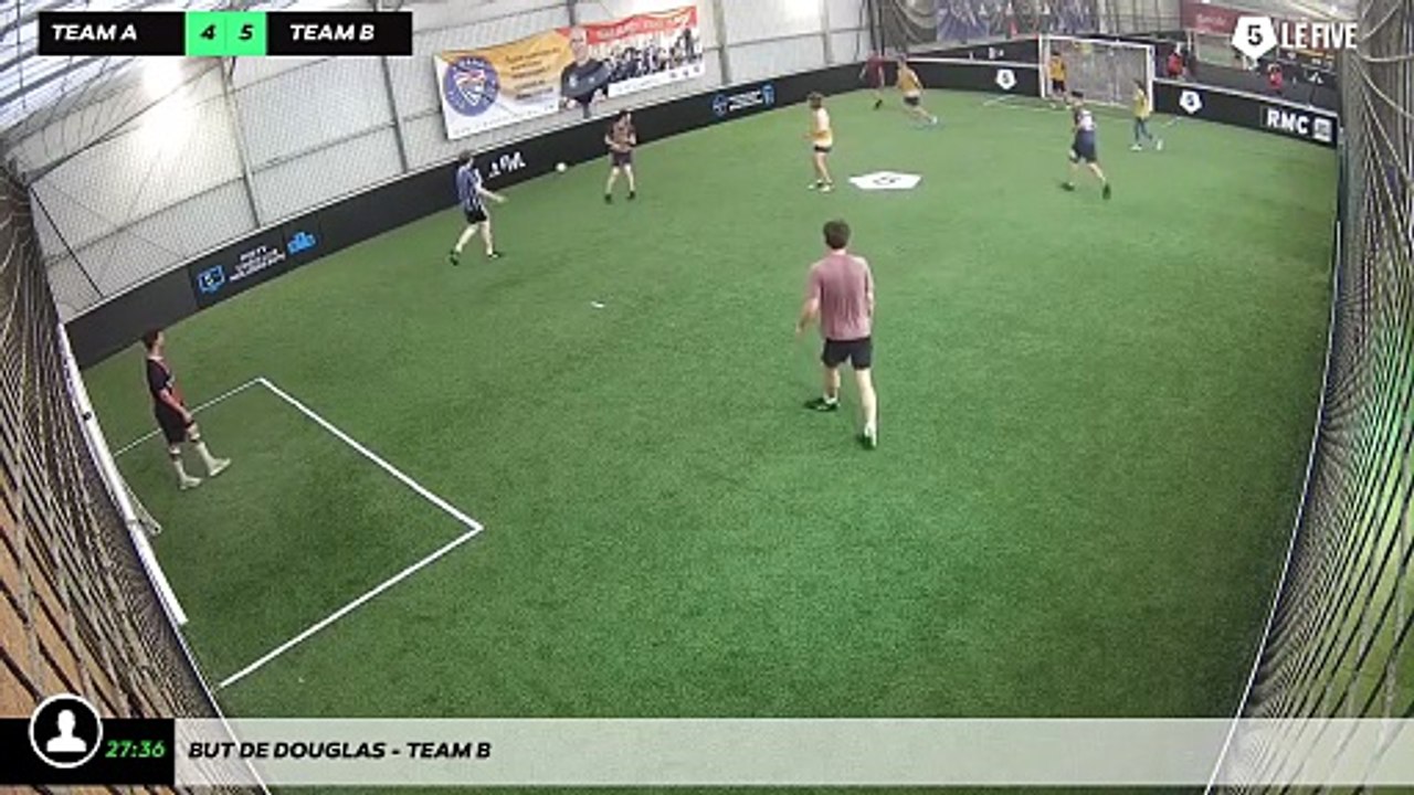 But de Douglas - Team B