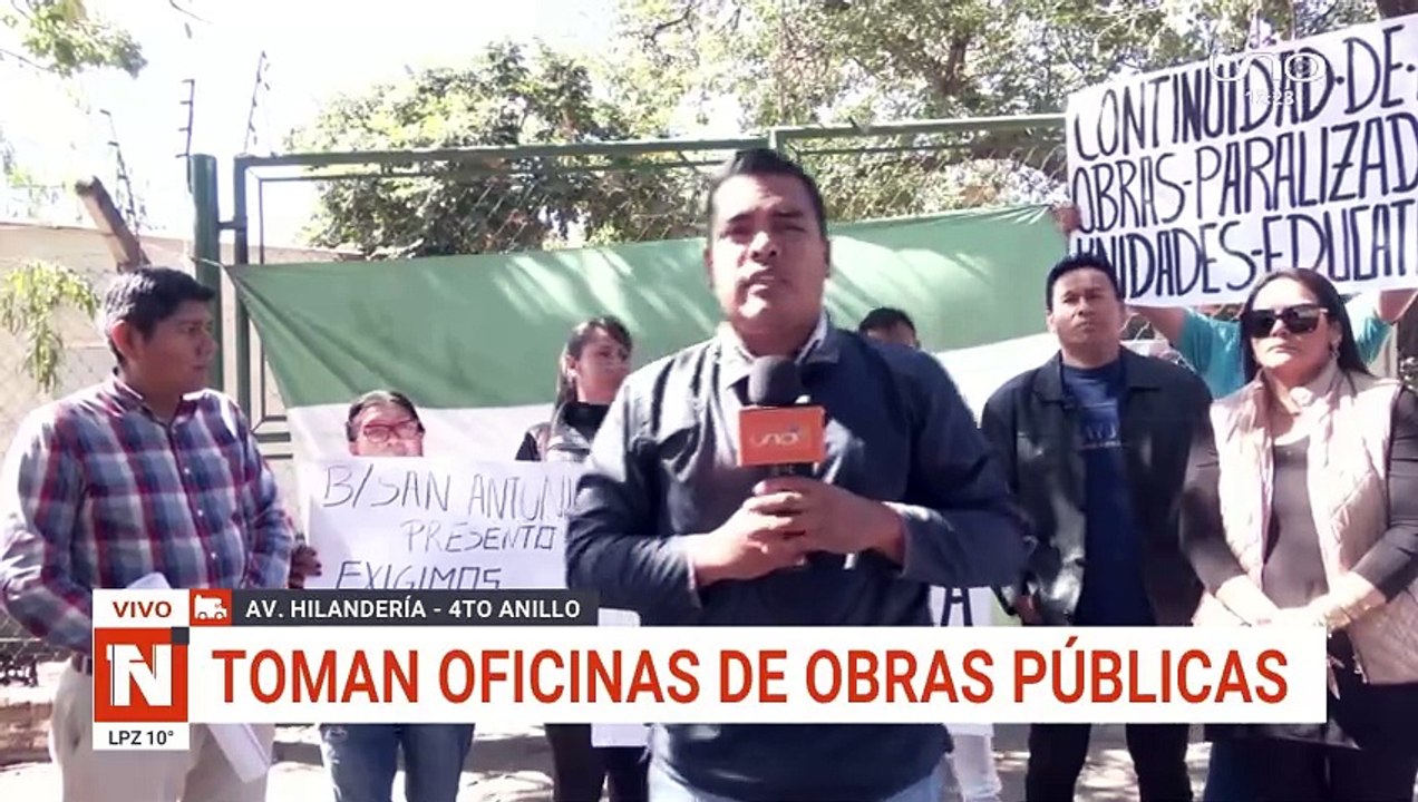 Vecinos protestan por obras paralizadas