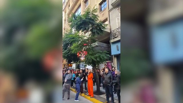 Desmesurado operativo de seguridad frente al Instituto Nacional del Teatro