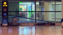 Cientos de personas sin techo se refugian por la noche en aeropuertos de España