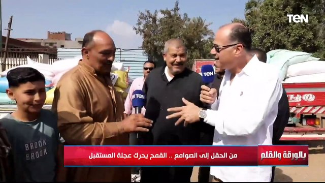 الديهي من أمام شونة العزيزية يلتقي مع المزارعين ويمازح أحد الموردين: اوعى تضحك على الفلاحين