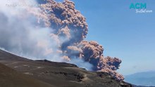Tourists flee as Italy’s Mount Etna erupts