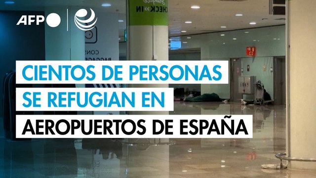 Cientos de personas sin techo se refugian por la noche en aeropuertos de España