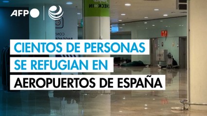 Cientos de personas sin techo se refugian por la noche en aeropuertos de España