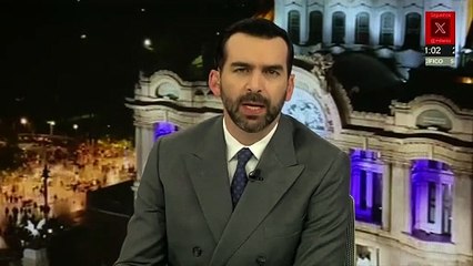 Impactante inundación en Edomex deja a conductor atrapado en su vehículo