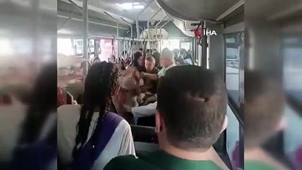 Taciz iddiası otobüste kavgaya dönüştü: O anlar kamerada
