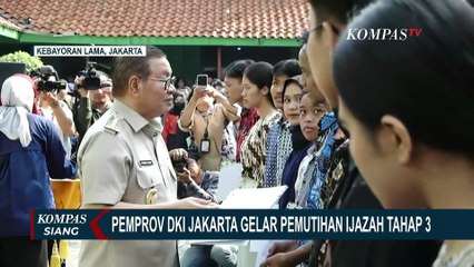 Momen Pemprov Jakarta Salurkan Bantuan Pemutihan Ijazah Tahap 3