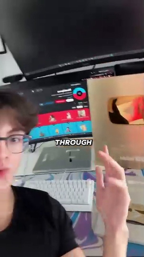 ⁣How To Make Money With Faceless YouTube Shorts 🤑