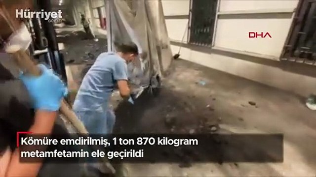Kömüre emdirilmiş, 1 ton 870 kilogram metamfetamin ele geçirildi