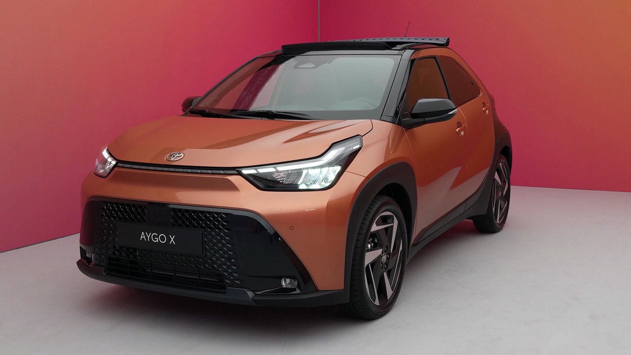 Le crossover urbain Toyota Aygo X passe à l'hybride auto-rechargeable
