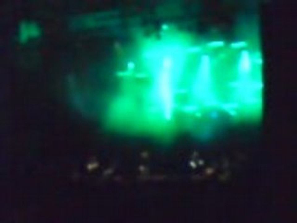 Strachy Na Lachy - Idzie Na Burzę Idzie Na Deszcz (Medykali