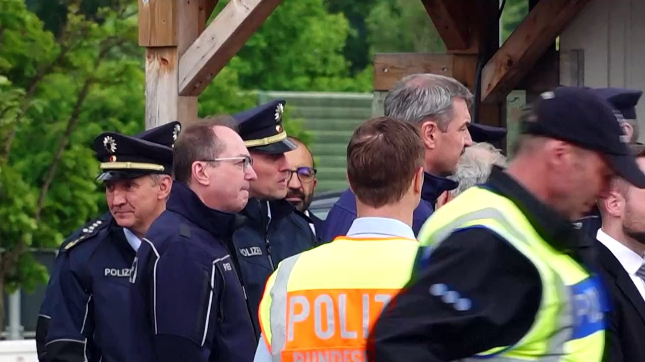 Dobrindt hält trotz Gerichtsurteils an Zurückweisungen fest