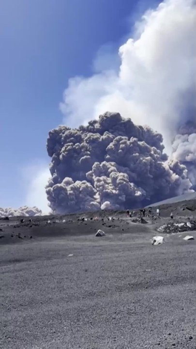 El espectacular momento de la erupción del volcán Etna