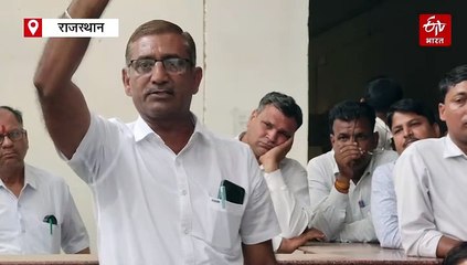 बहरोड में जिला कोर्ट नहीं खुलने से नाराज वकीलों का कार्य बहिष्कार, केंद्रीय मंत्री व विधायक के खिलाफ प्रदर्शन