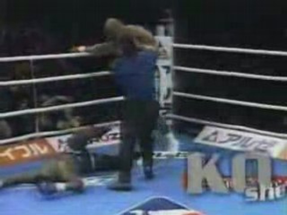 Bob Sapp Sucks