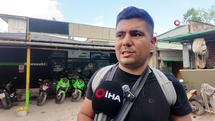 Korkunç motosiklet kazası kamerada: Kanalizasyon suları hayatlarının sonu oluyordu