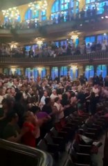 Encerrona de Òmnium a Illa en el Palau de la Música