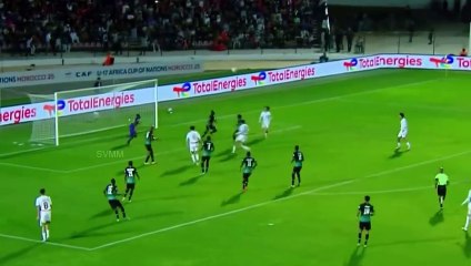 Así juega Ouazane, la perla de 16 años del Ajax que apunta al Madrid