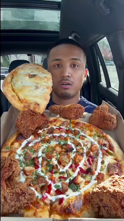 Follow for more ASMR videos🌮🍟 Credits: @lifeofcian_ #mukbang #asmr #fastfood #asmreating
