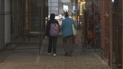 Buhoneros esperan que promesa de construcción de mercado se cumpla