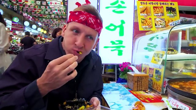 Traditional Korean Street Food Tour at Gwangjang Market in Seoul!