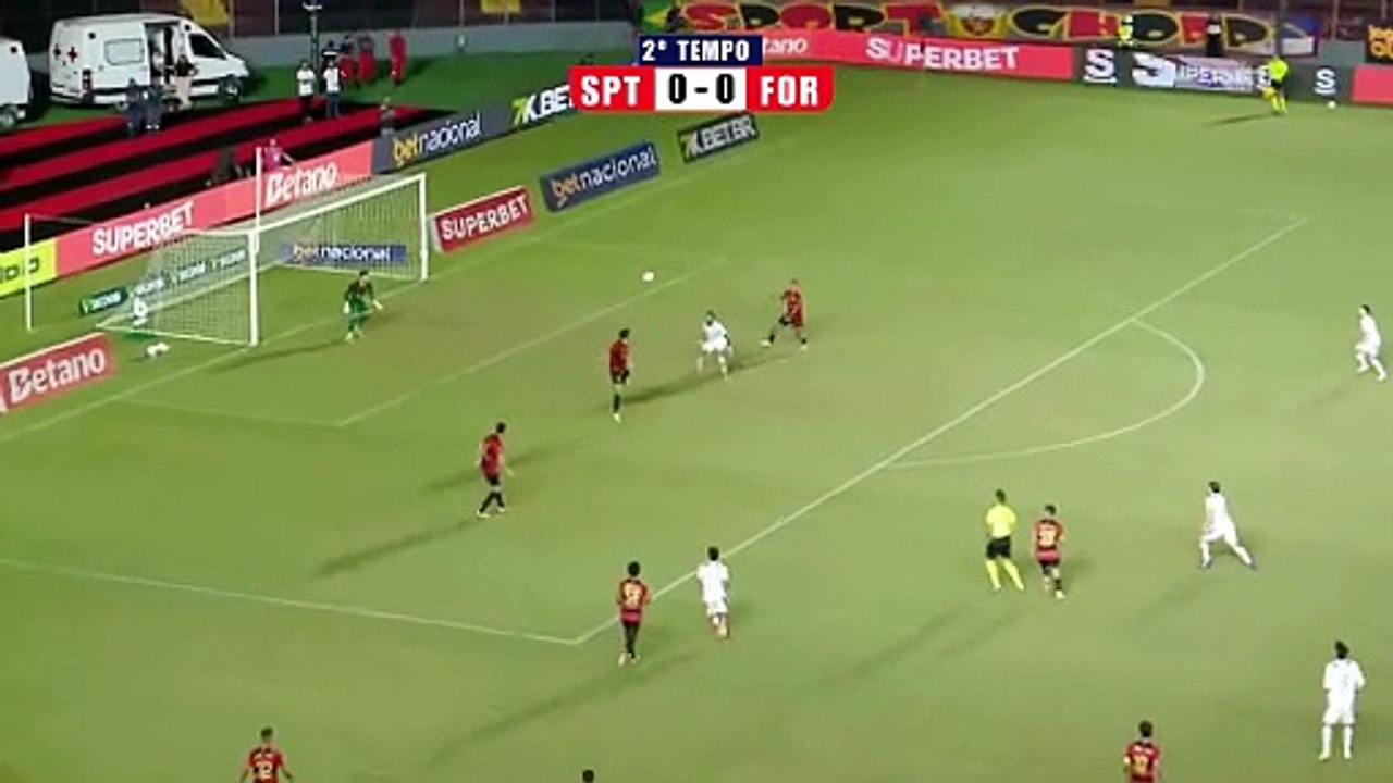 Confira o lance polêmico em partida entre Sport x Fortaleza