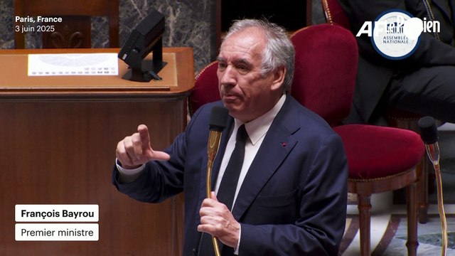 François Bayrou veut des peines minimales après les violences post-PSG
