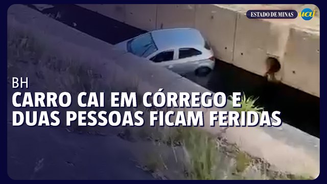 Duas pessoas ficaram feridas em queda de carro em córrego em BH