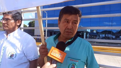 BLOQUEO EN LAS OFICINAS DE YPFB
