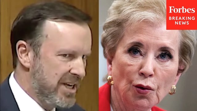 'What Statute Gives You The Right?': Chris Murphy Grills Secretary Linda McMahon On Cutting Harvard's Funding